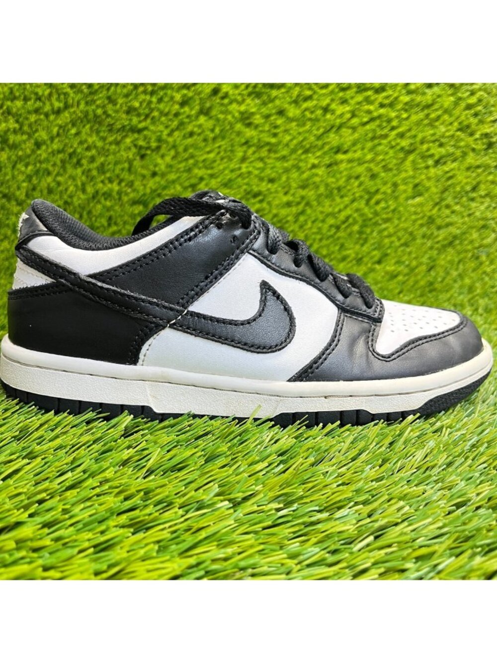 Nike Dunk Low Retro Boys Size 4Y White Black Athletic Leather Shoes Sneakers